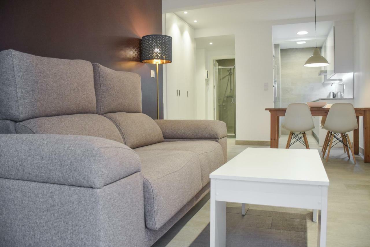Modern & Spacious Apartment Near La Concha Bay سان سيباستيان المظهر الخارجي الصورة